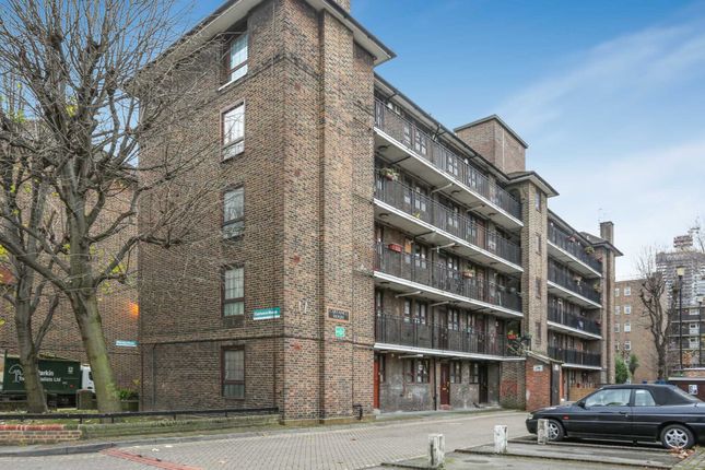 Thumbnail Flat to rent in Murray Grove, Hoxton, London