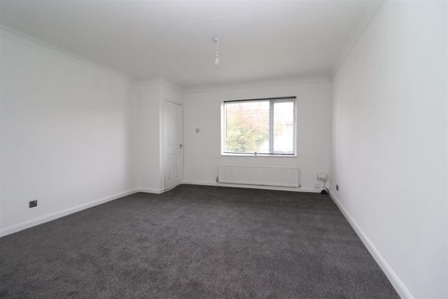 10 Ferry Court, Saltgrounds Road, Brough photo 3