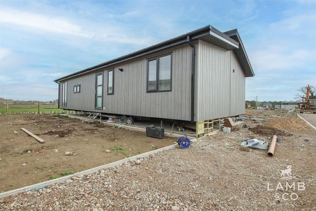 Thumbnail Mobile/park home for sale in St. Johns Road, Clacton-On-Sea