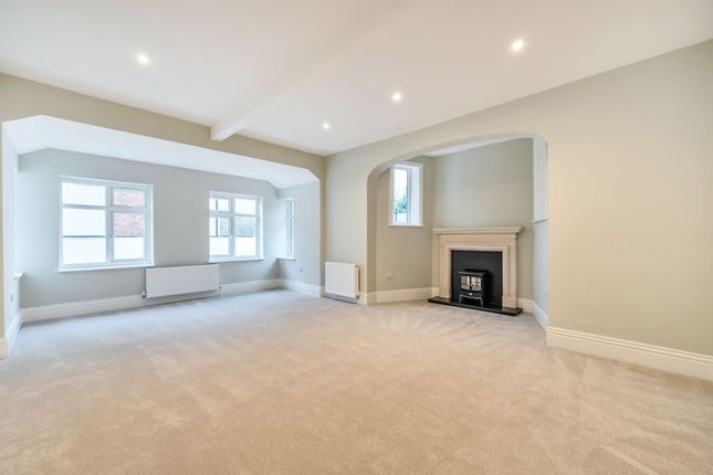 5, Smitham Downs Road, Purley photo 4