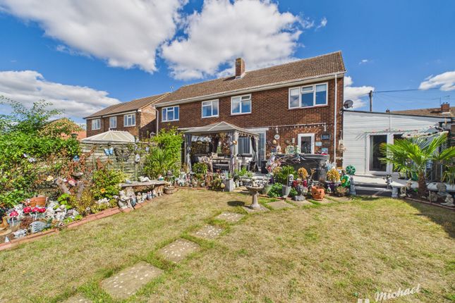 16 Lywood Road, Leighton Buzzard photo 4