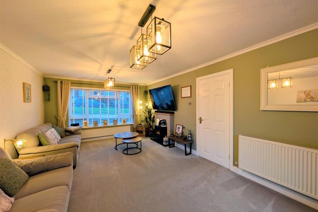 14, Almond Walk, Lydney photo 3