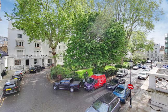 OVINGTON SQUARE, London photo 4