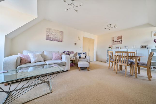 11 Admiral Place, Nelson Avenue, Fareham photo 2