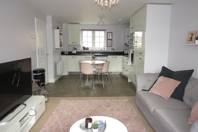 22, Hercules Road, CALNE photo 3