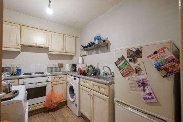 Flat 6, Heritage Court, 88 Montgomery Street, Irvine photo 4