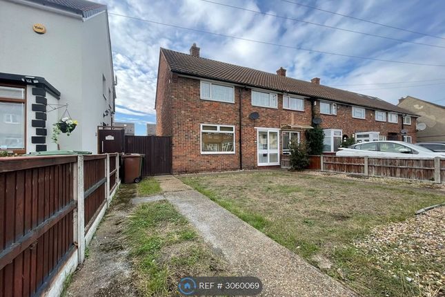 3-bed terraced on South Ockendon, £2,000/mo