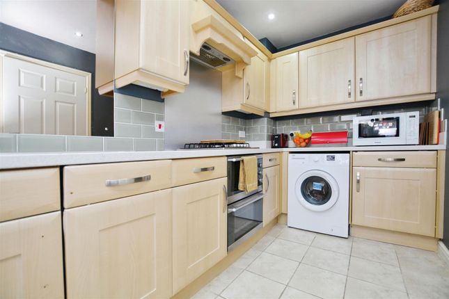 Town house for sale in Sanderling Way, Scunthorpe