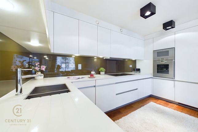 Apartment 417,  50, Bolsover Street, LONDON photo 3