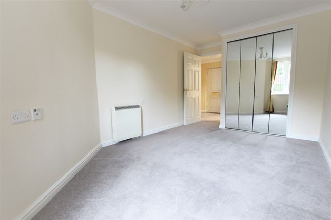 Flat 4, Austen Court, 205, Winchmore Hill Road, London photo 5
