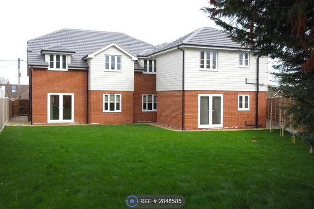 Portland Place, Plumberow Avenue, Hockley photo 5