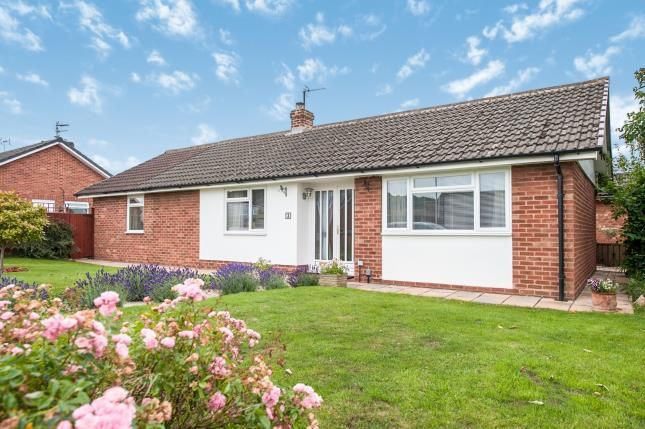 Wheatway, Abbeydale, Gloucester GL4 bungalows for sale | Buy houses in