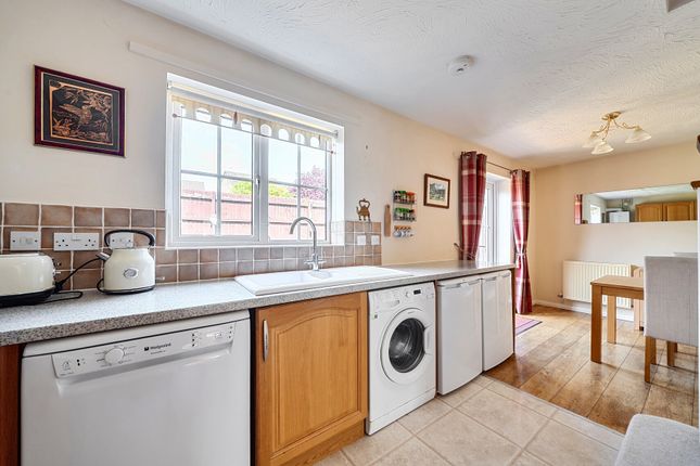 5, Lapwing Court, Stroud photo 3