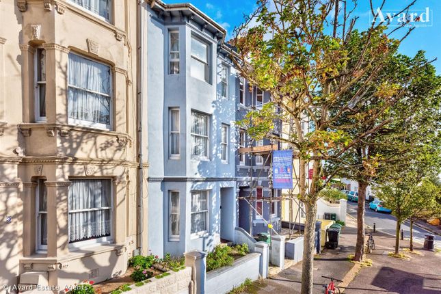 Thumbnail Terraced house for sale in Princes Crescent, Brighton