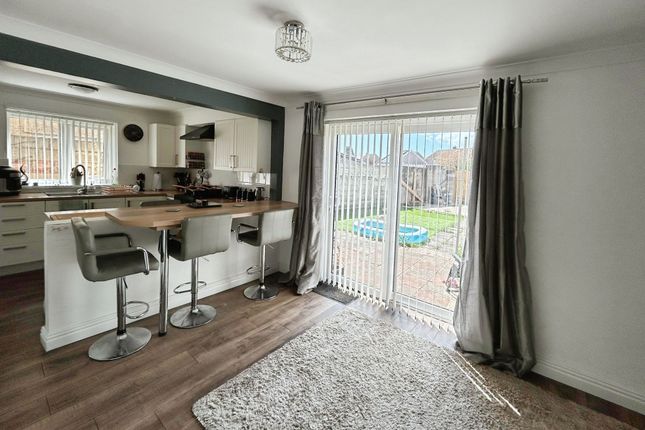 69 St. Helier Drive, Port Talbot photo 3