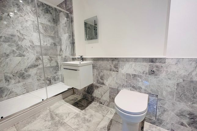 En-Suite Bathroom
