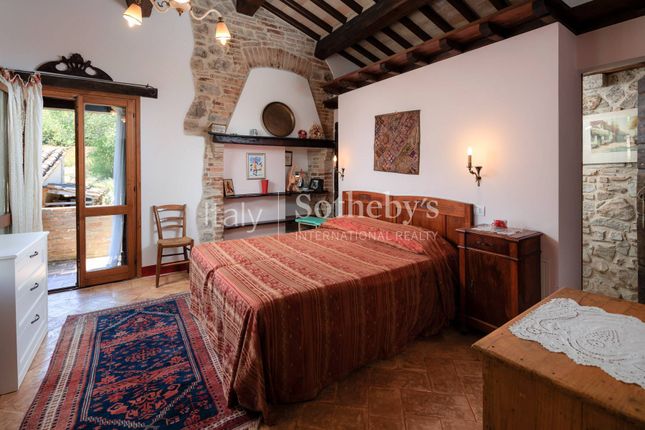 Country house for sale in Viale di Monte Santo, Todi, Umbria