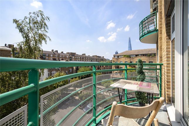 Flat 24, 3, Millennium Square, London photo 2