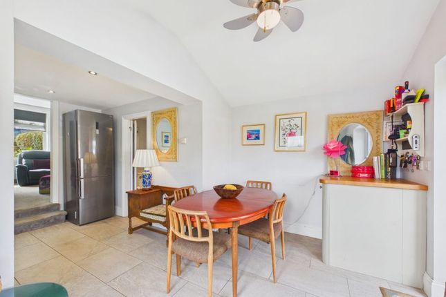 15, Ruswarp Bank, Whitby photo 4