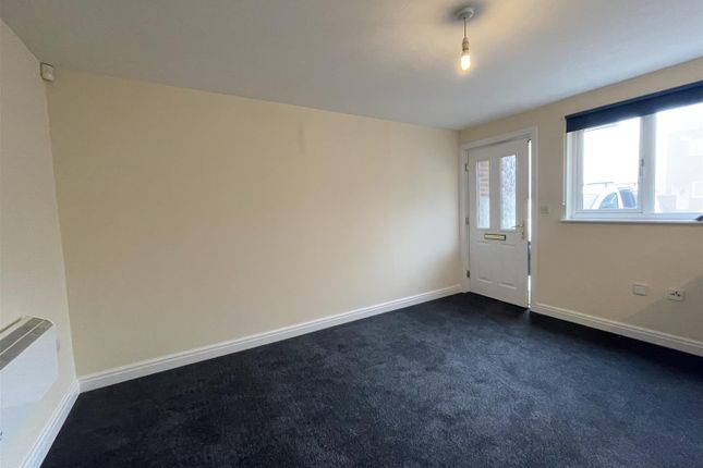 9, Talbot Court, Normanton photo 3