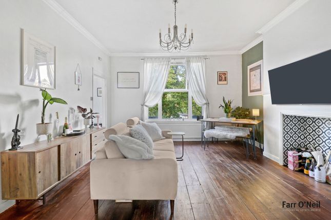 High Road, Buckhurst Hill photo 2