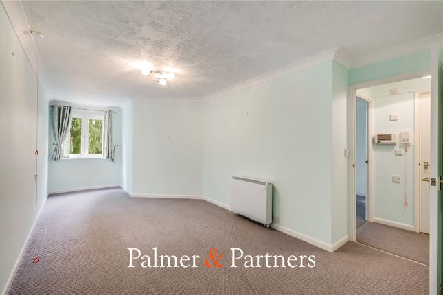 Spalding Court, Chelmsford photo 5