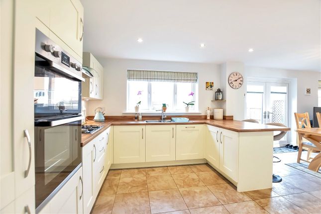 Detached house for sale in Stanley Parkway, Stanley, Wakefield.