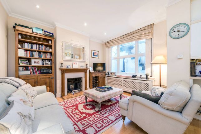 Thumbnail Flat to rent in Barons Court Road, Barons Court, London