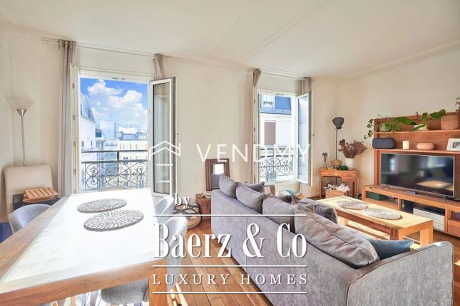 Apartment for sale in Rue De Reuilly, 75012 Paris, France