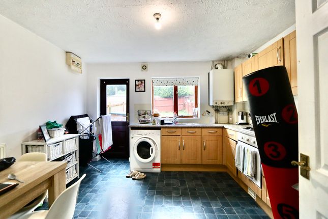 22 Plynlimon Avenue, Newport photo 3