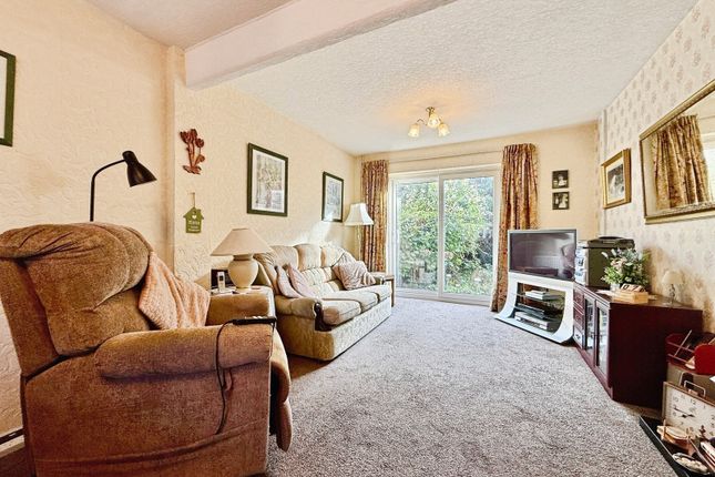 Shap Avenue, Altrincham photo 3
