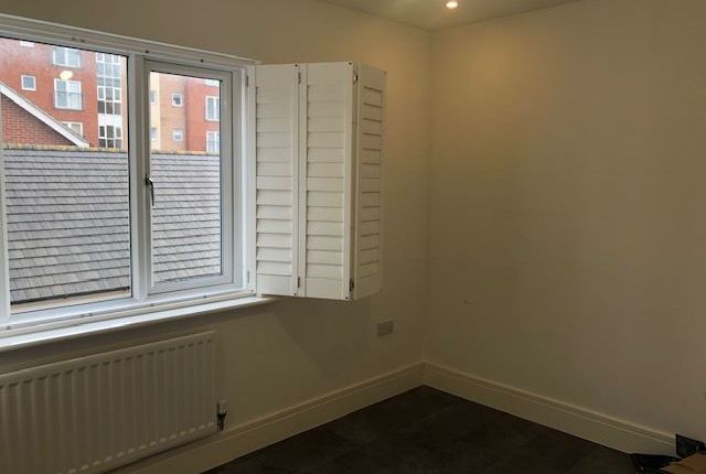 Town house to rent in Bowling Green Close, Bletchley, Milton Keynes