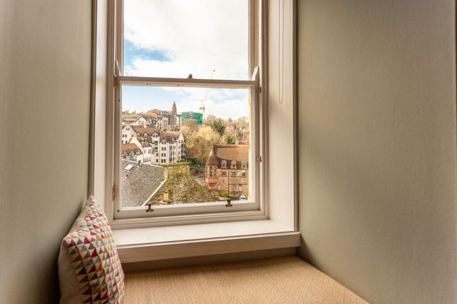 Flat for sale in Bells Brae, Edinburgh