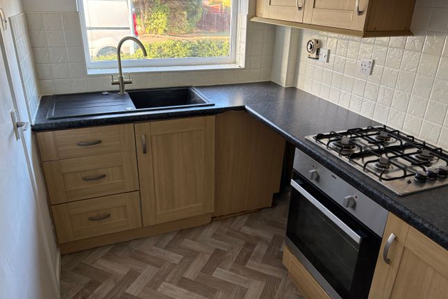 5, Offerton Drive, Middlesbrough photo 2