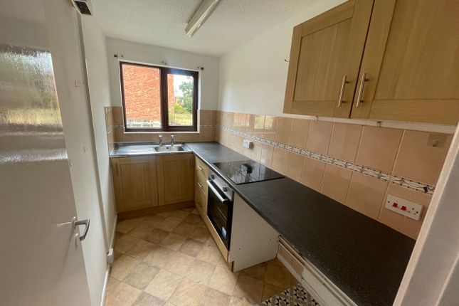 10, Harrowby Drive, Tipton photo 3
