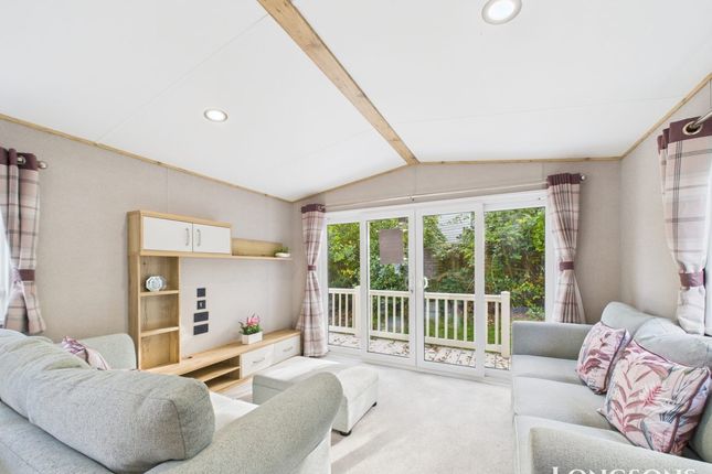 Cam02173G0 Pr0280 Still006