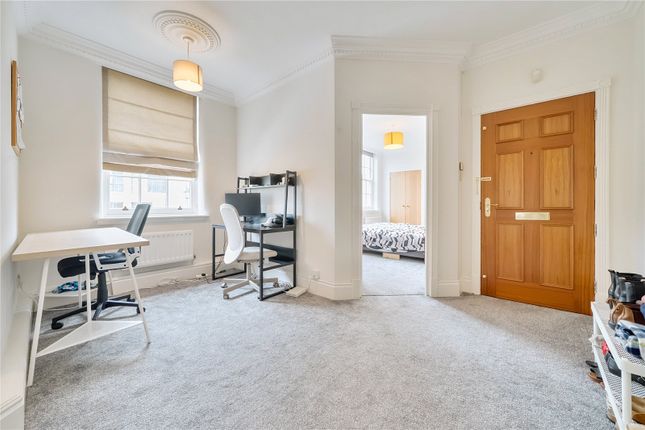 Flat 18, Royal Standard House, Nottingham photo 4