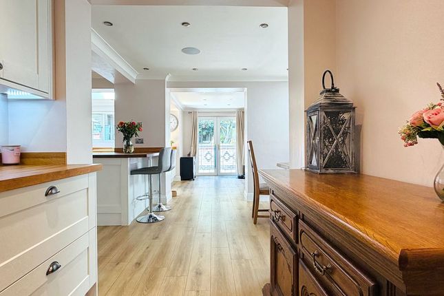 11, Almsford Drive, York photo 3