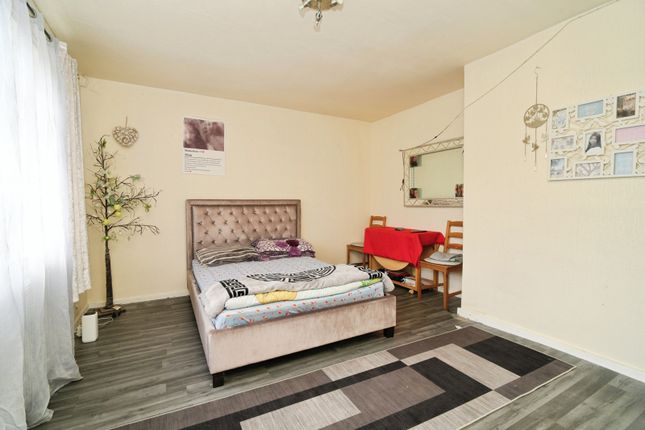 1, Barchester Avenue, Greater Manchester photo 4