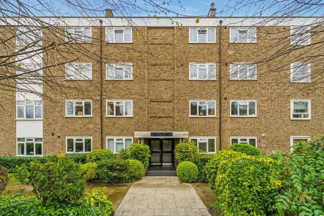 Thumbnail Flat to rent in Ridgway, Wimbledon, London