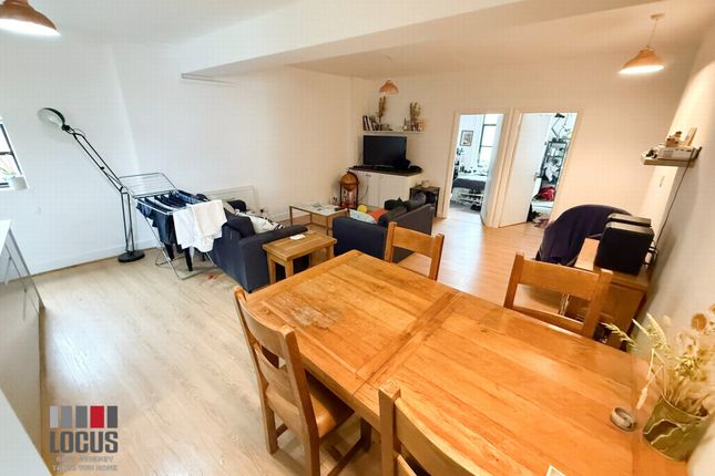 Flat 4xx 2, Millers Terrace, London photo 3