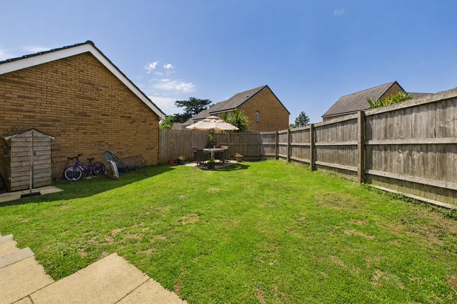 2, Shorelark Way, Bude photo 3