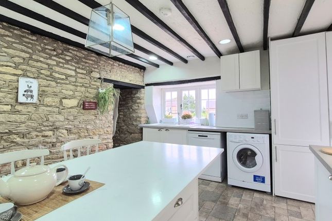 41 High Street, Stoke Goldington photo 4