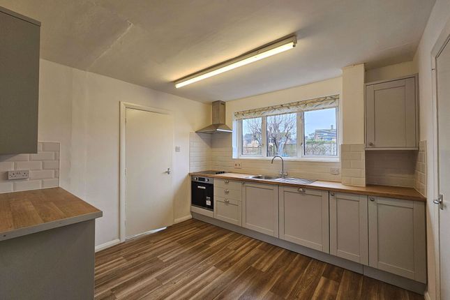 7 Ash Grove, Gloucester photo 2