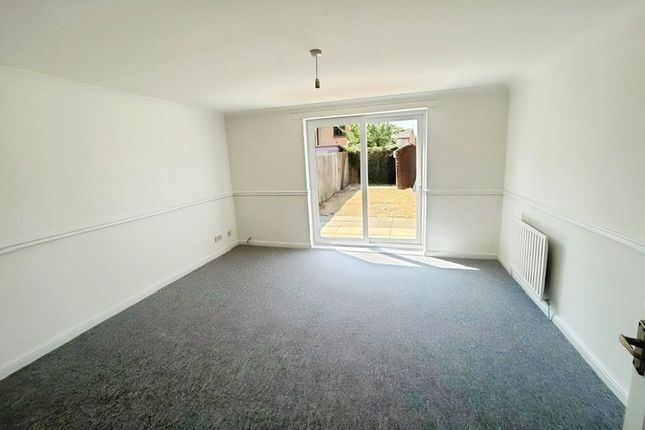 7, Peterborough photo 4