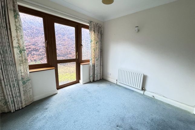 2, Pond Close, New Milton photo 4
