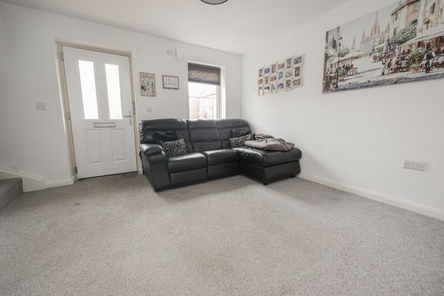 3 Boole Way, Heighington, Lincolnshire photo 3