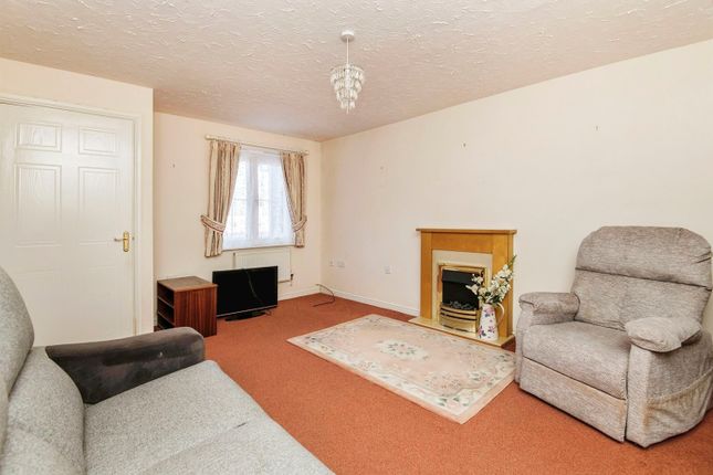 Terraced house for sale in Oakfields, Tiverton