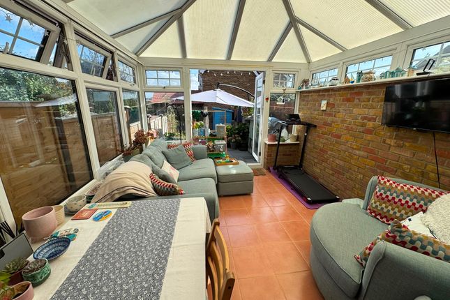 35, Bouchers Way, SALISBURY photo 3