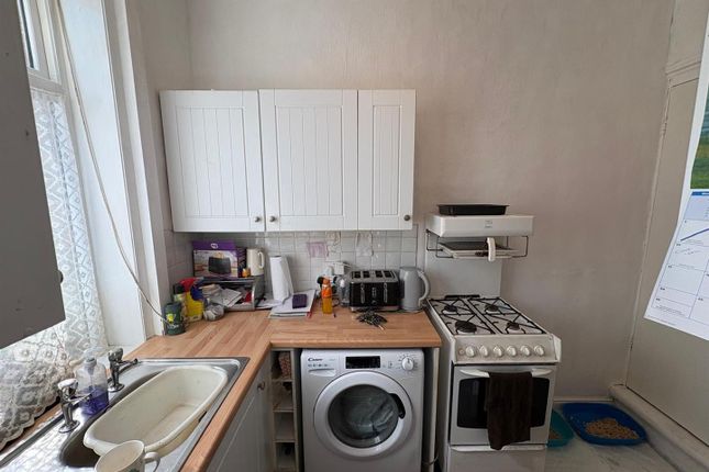 21, Clement Street, Bradford photo 5